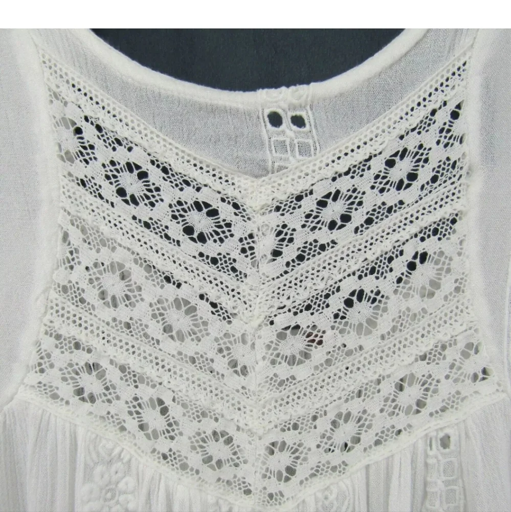 Free People White Crotchet Lace top Open Back Bohemian Swing size XS